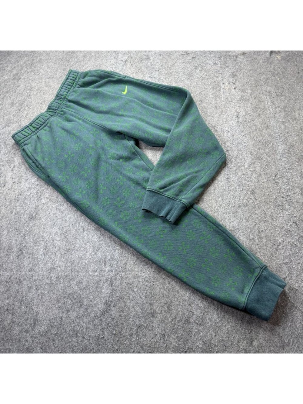 Nike Club Fleece Joggers Allover Print Green Sweatpants Men S 27" FJ1637-309